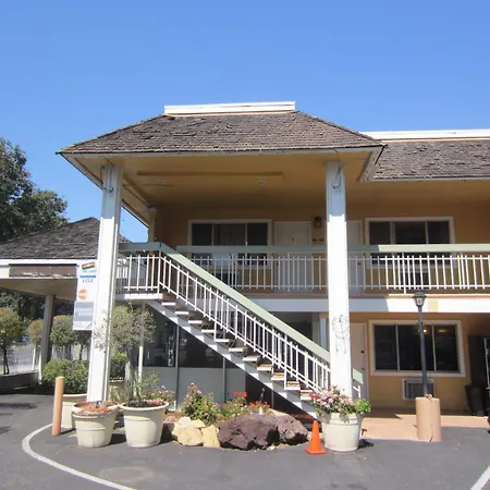 Caravelle Inn Extended Stay-3