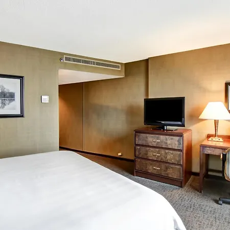 Chateau Lacombe Hotel-2