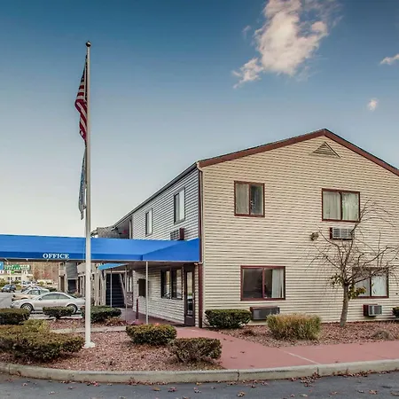 Rodeway Inn Groton - New London-3