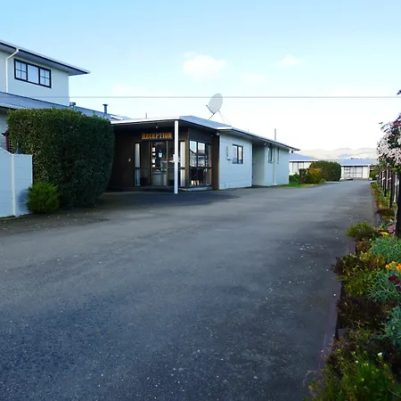 Canterbury Court Motel-2