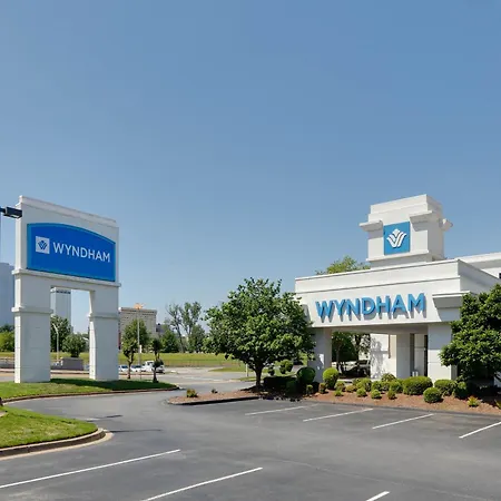 Wyndham Riverfront Hotel-3