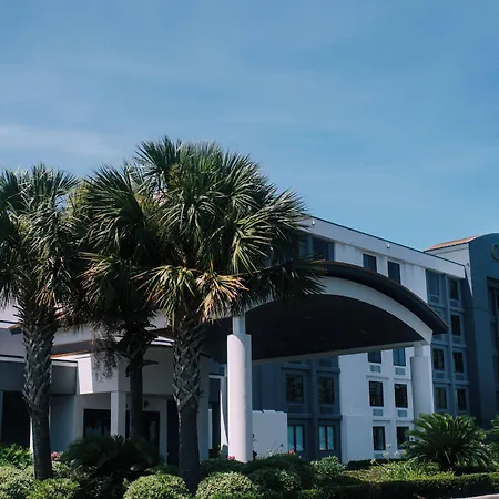 Courtyard By Marriott Gulfport Beachfront-3