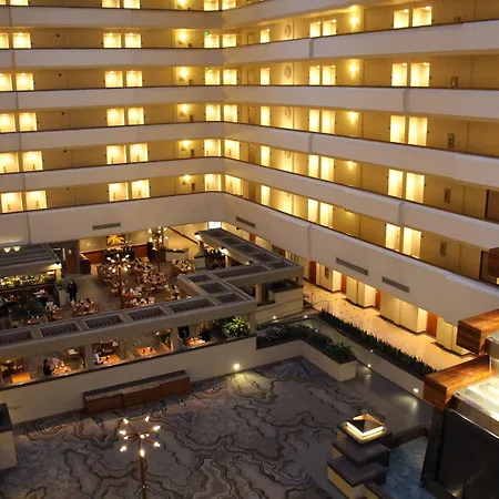 Doubletree By Hilton Fresno Convention Center-2