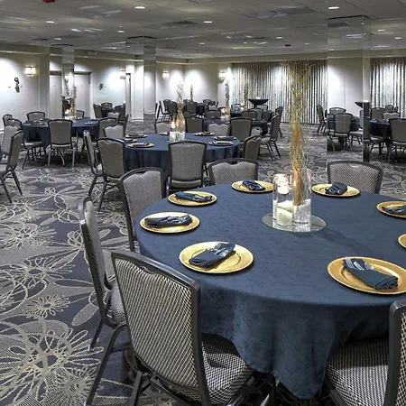 Doubletree By Hilton Madison Downtown-2