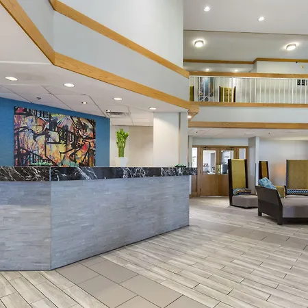 Greenstay Hotel & Suites Central-3