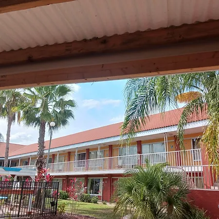 Days Inn By Wyndham Cocoa Cruiseport West At I-95/524-2
