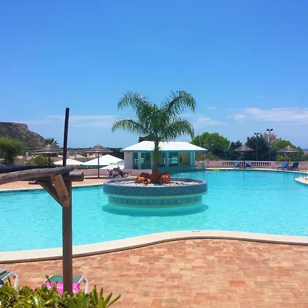 Luz Ocean Club Apartments-3