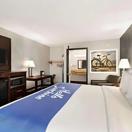 Days Inn By Wyndham Rock Hill-2