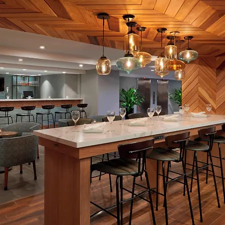 Fairfield By Marriott Montreal Downtown-2