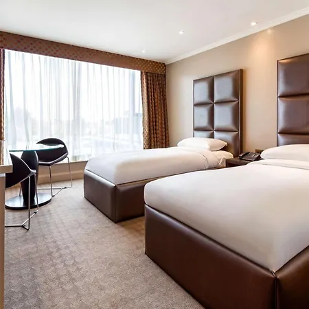 Radisson Blu Hotel, London Heathrow-3