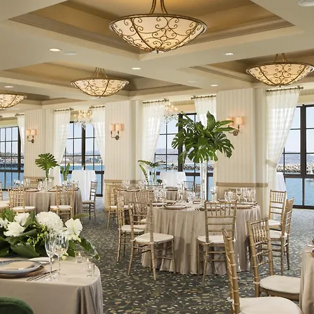 The Portofino Hotel & Marina, A Noble House Hotel-3