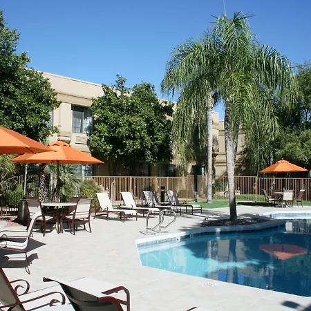 Wyndham Tucson Airport Hotel & Conference Center-2