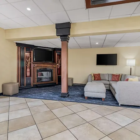 Best Western Plus Augusta Civic Center Inn-3