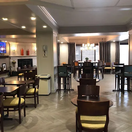 Wingate By Wyndham Baltimore BWI Airport-3