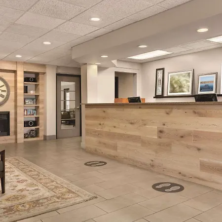 Country Inn & Suites By Radisson, Port Clinton, Oh-2
