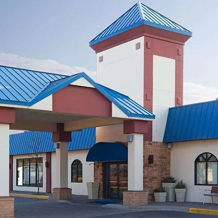 Quality Inn & Suites Eagan-3