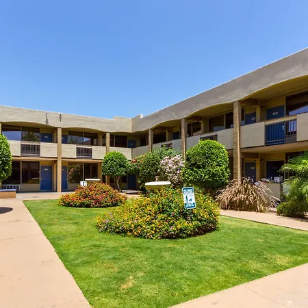Motel 6 Glendale Phoenix-3