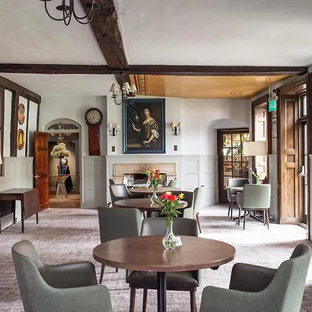 Bush Hotel Farnham-2