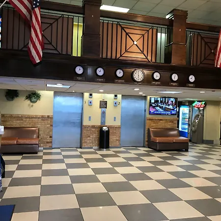 Howard Johnson By Wyndham Newark Airport-2