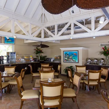 Comfort Suites Paradise Island-2