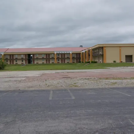 Executive Inn-2