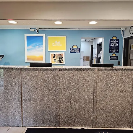 Days Inn By Wyndham College Park Airport Best Road-3
