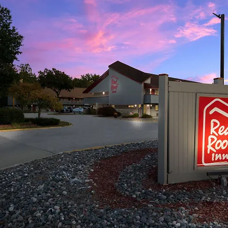 Red Roof Inn Cleveland - Westlake-3
