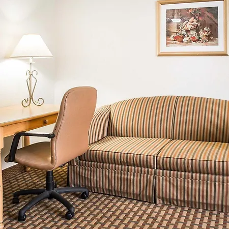 Quality Inn Elyria-2