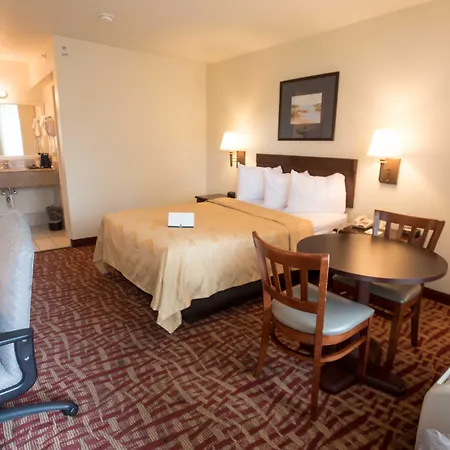 Quality Inn At Town Center-3