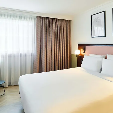 B&B HOTEL Saint-Quentin-en-Yvelines Centre Gare-2