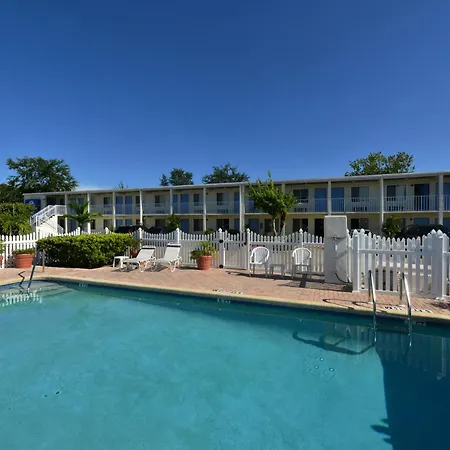 Americas Best Value Inn Bradenton-Sarasota-3