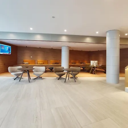 Hotel Macia Sevilla Kubb-3