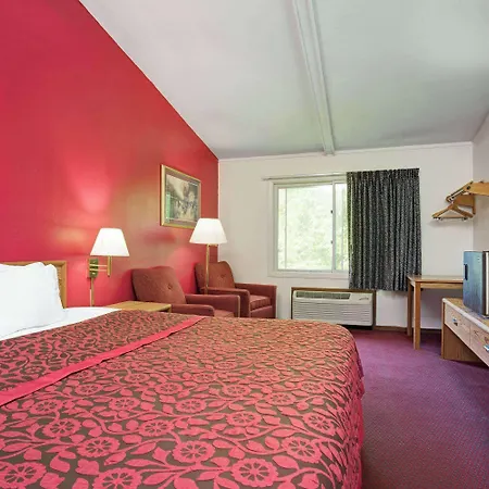 Travelodge By Wyndham Red Wing-3