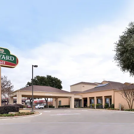 Courtyard By Marriott Dallas Northwest-2