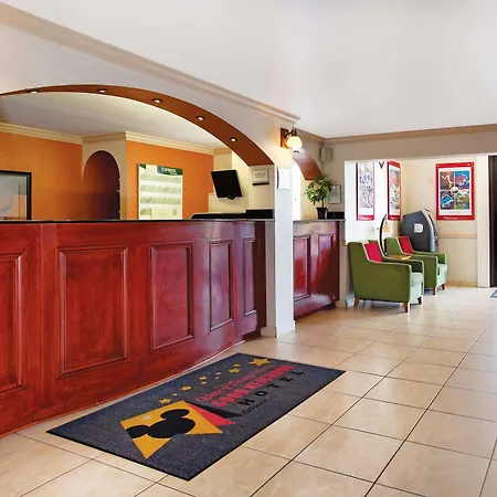 La Quinta Inn By Wyndham Orlando International Drive North-3