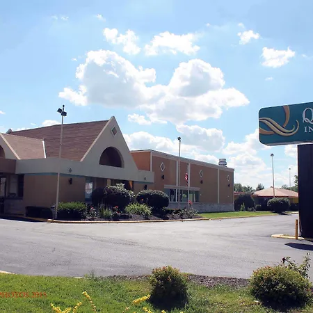 Quality Inn & Suites Council Bluffs - Omaha East-2