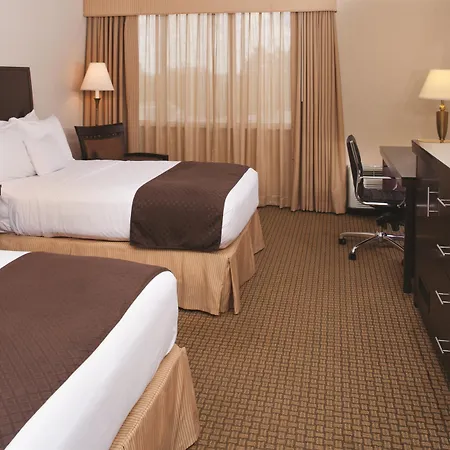 Wyndham Independence-3