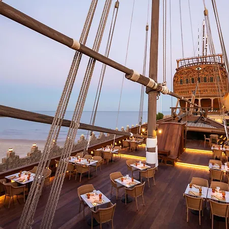 Radisson Blu Hotel, Kuwait-3
