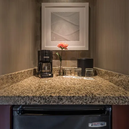 Courtyard By Marriott Bethesda Chevy Chase-2