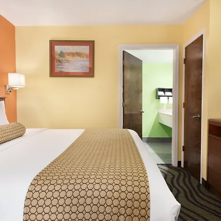 Days Inn By Wyndham Acworth-3