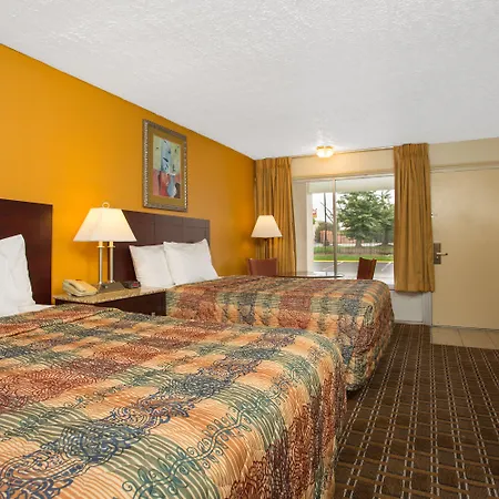 Days Inn By Wyndham Chester-3