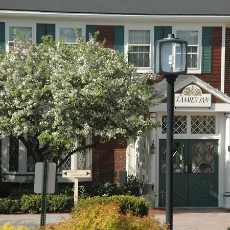 Lamies Inn & The Old Salt Tavern-3