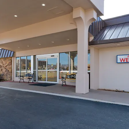 Ramada By Wyndham Grand Junction-3