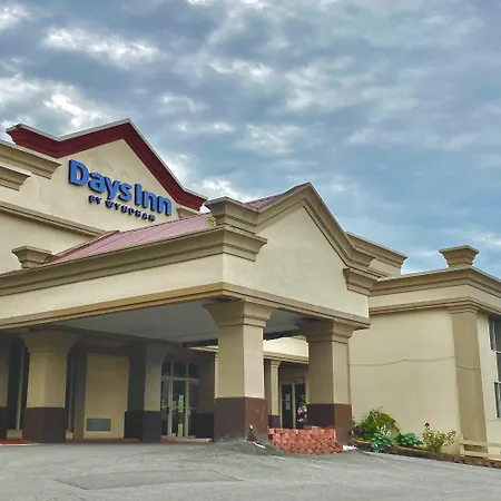 Days Inn By Wyndham Williamsport-3