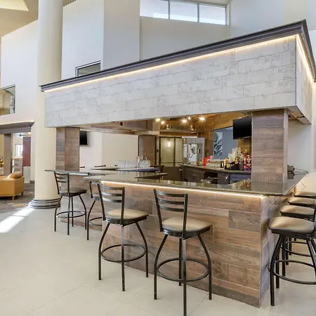 Best Western Plus El Paso Airport Hotel&Conference Center-3