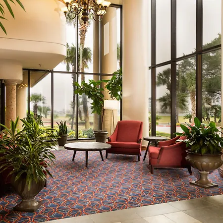 Mcm Elegante Hotel & Conference Center-2
