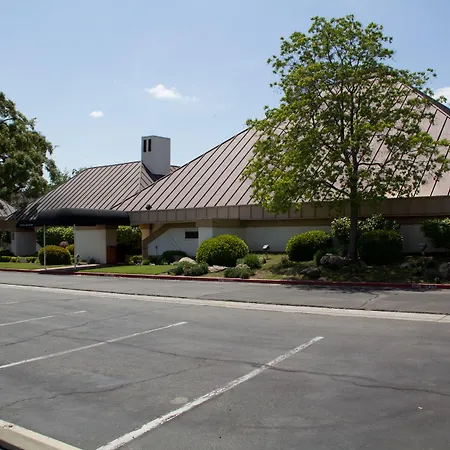 The Hotel Fresno-3