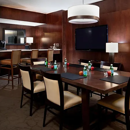 Delta Hotels By Marriott Edmonton South Conference Centre-3