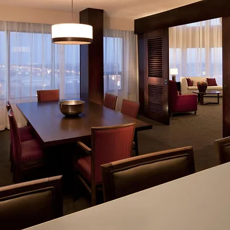 Delta Hotels By Marriott Edmonton South Conference Centre-2