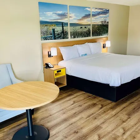 Days Inn By Wyndham Burleson Ft. Worth-3